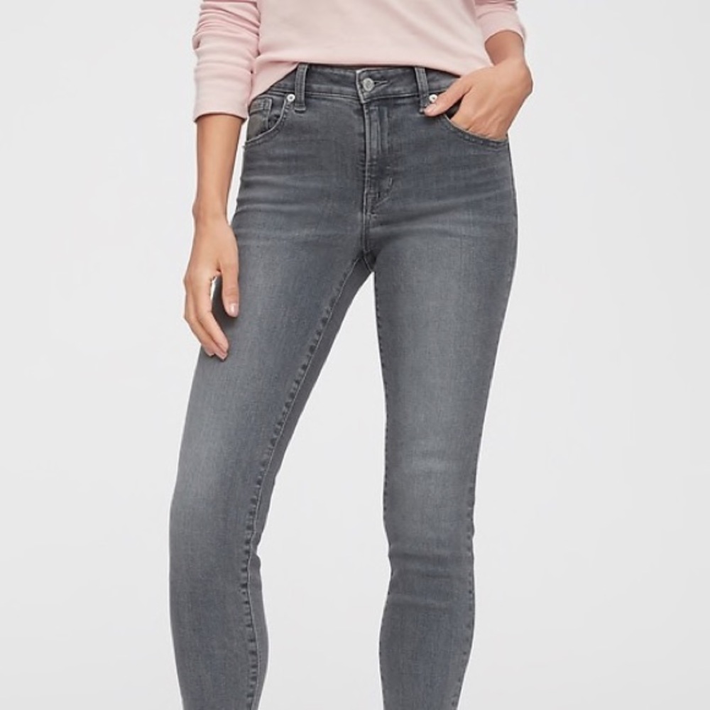 GAP 1969 Grey Legging Jean